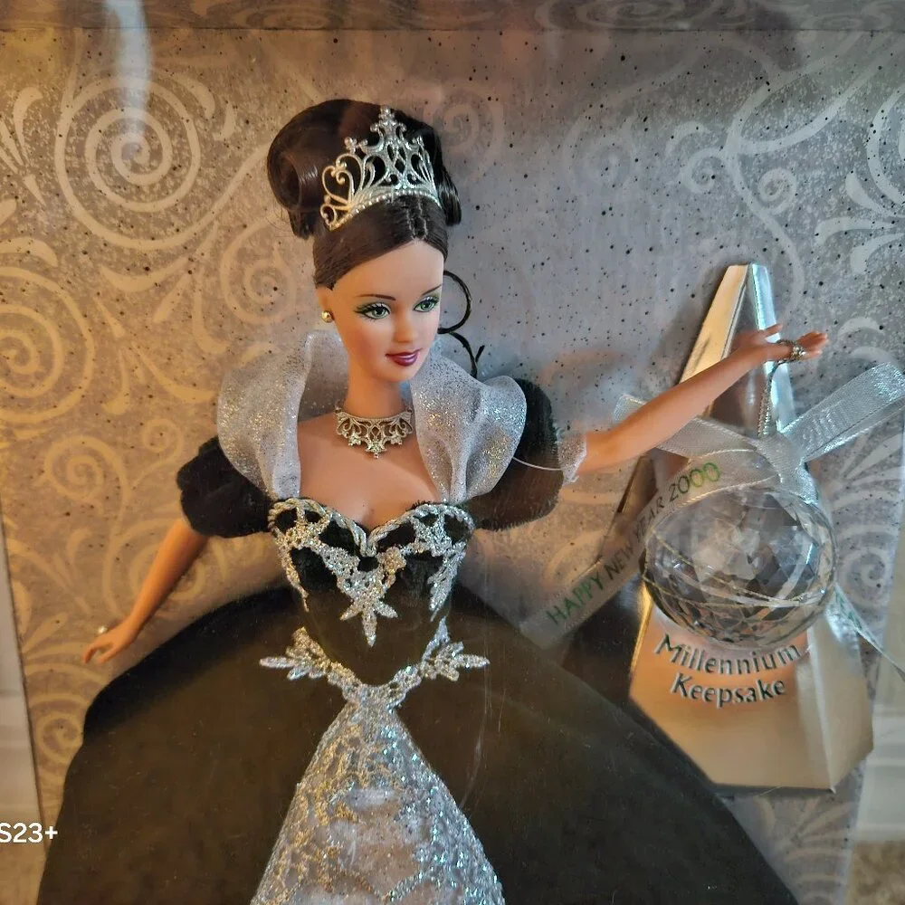 NRFB MATTEL 2000 SPECIAL EDITION MILLENNIUM TERESA PRINCESS HAPPY HOLIDAY BARBIE